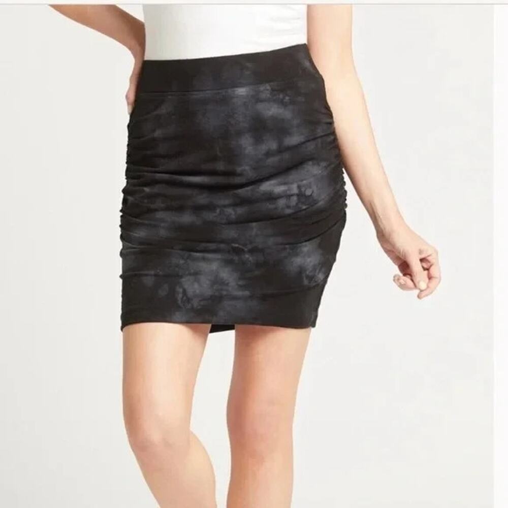 Sundry Evereve Ruched Mini Skirt Womens 1 S Black Tie Dye Pull On Bohemian